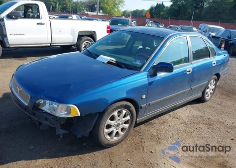 2000 Volvo S40 A/As z USA, uszkodzony, nr VIN YV1VS2559YF481319